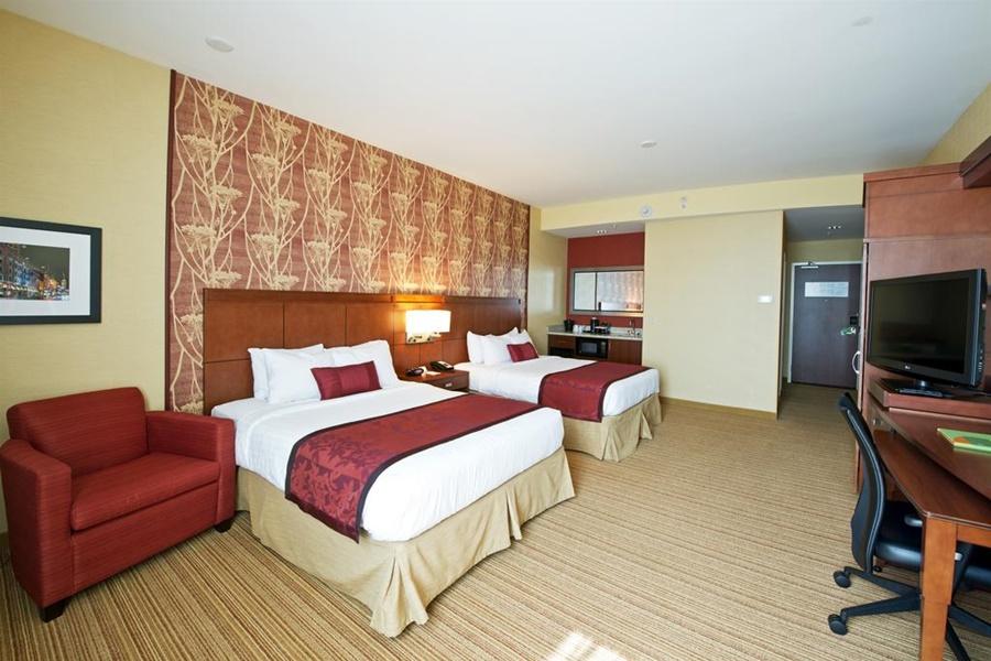 Hotel Courtyard By Marriott Ottawa East Extérieur photo