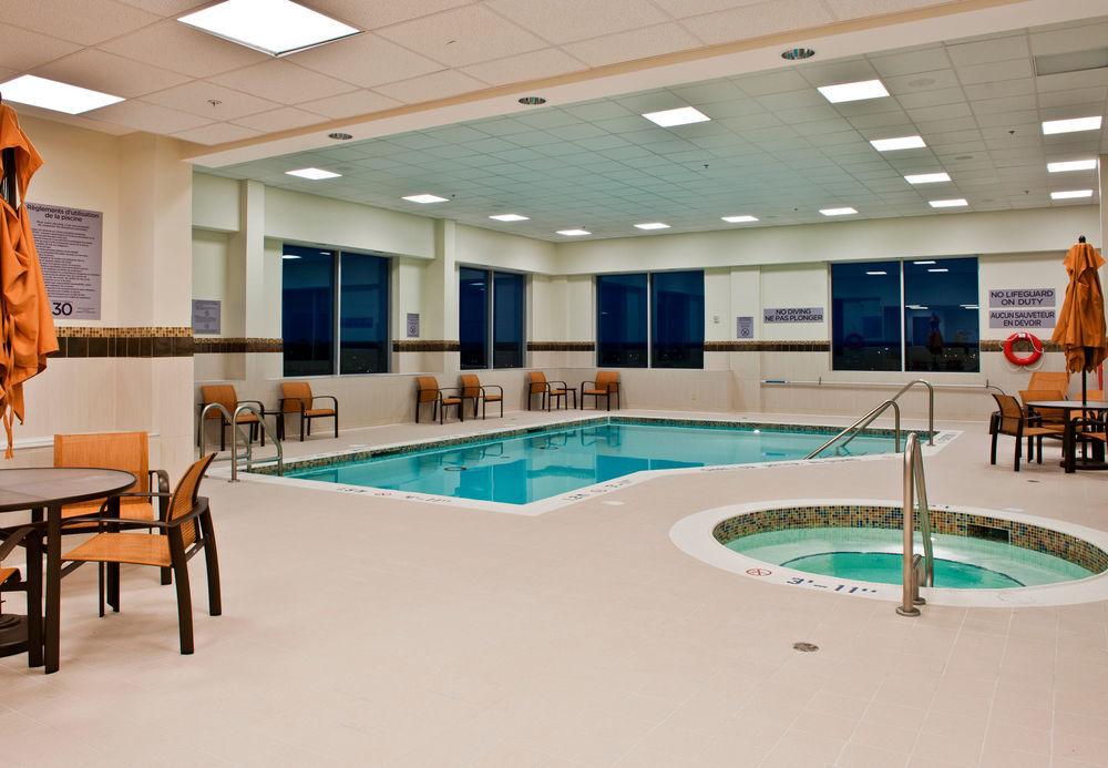 Hotel Courtyard By Marriott Ottawa East Extérieur photo