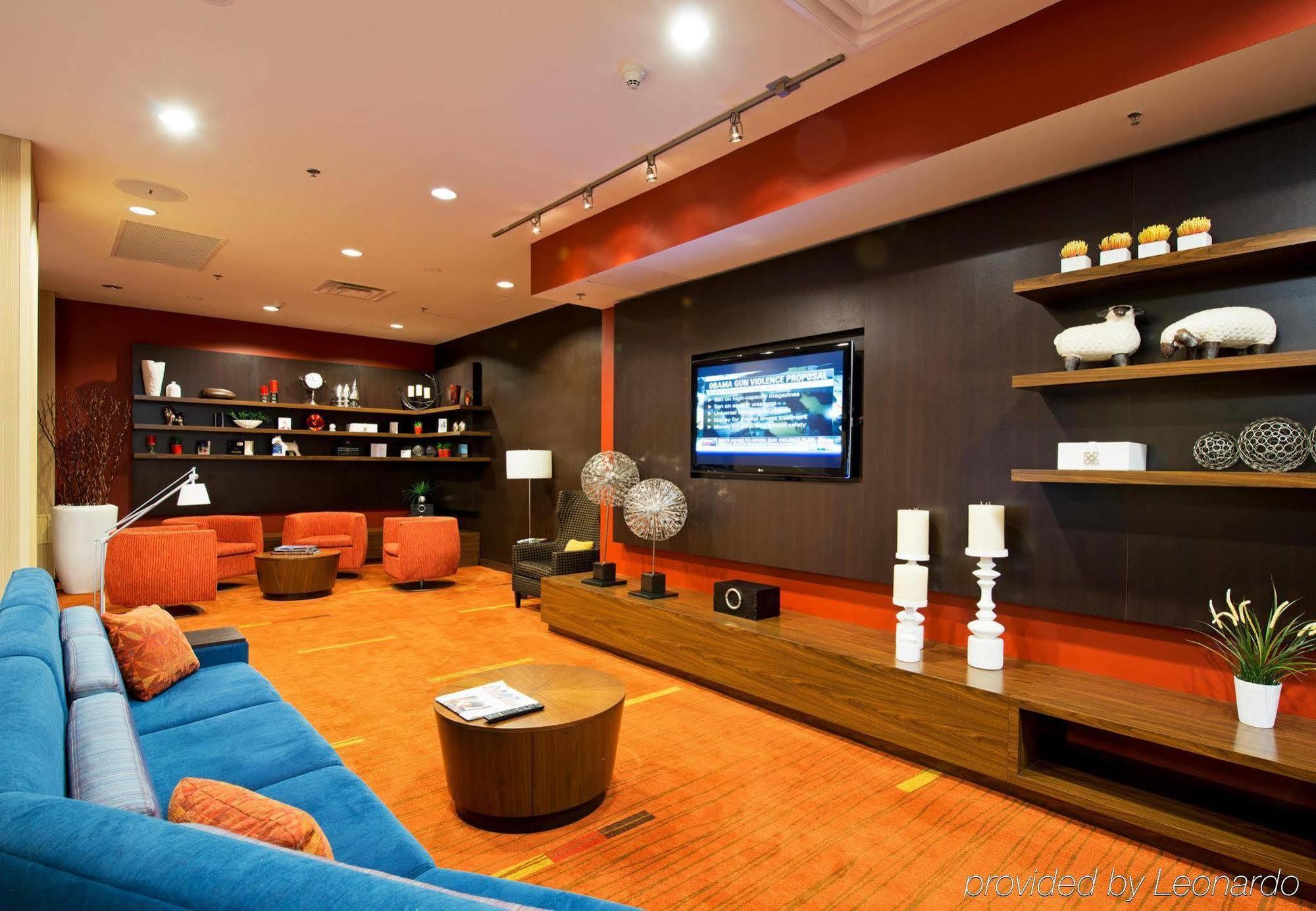 Hotel Courtyard By Marriott Ottawa East Extérieur photo