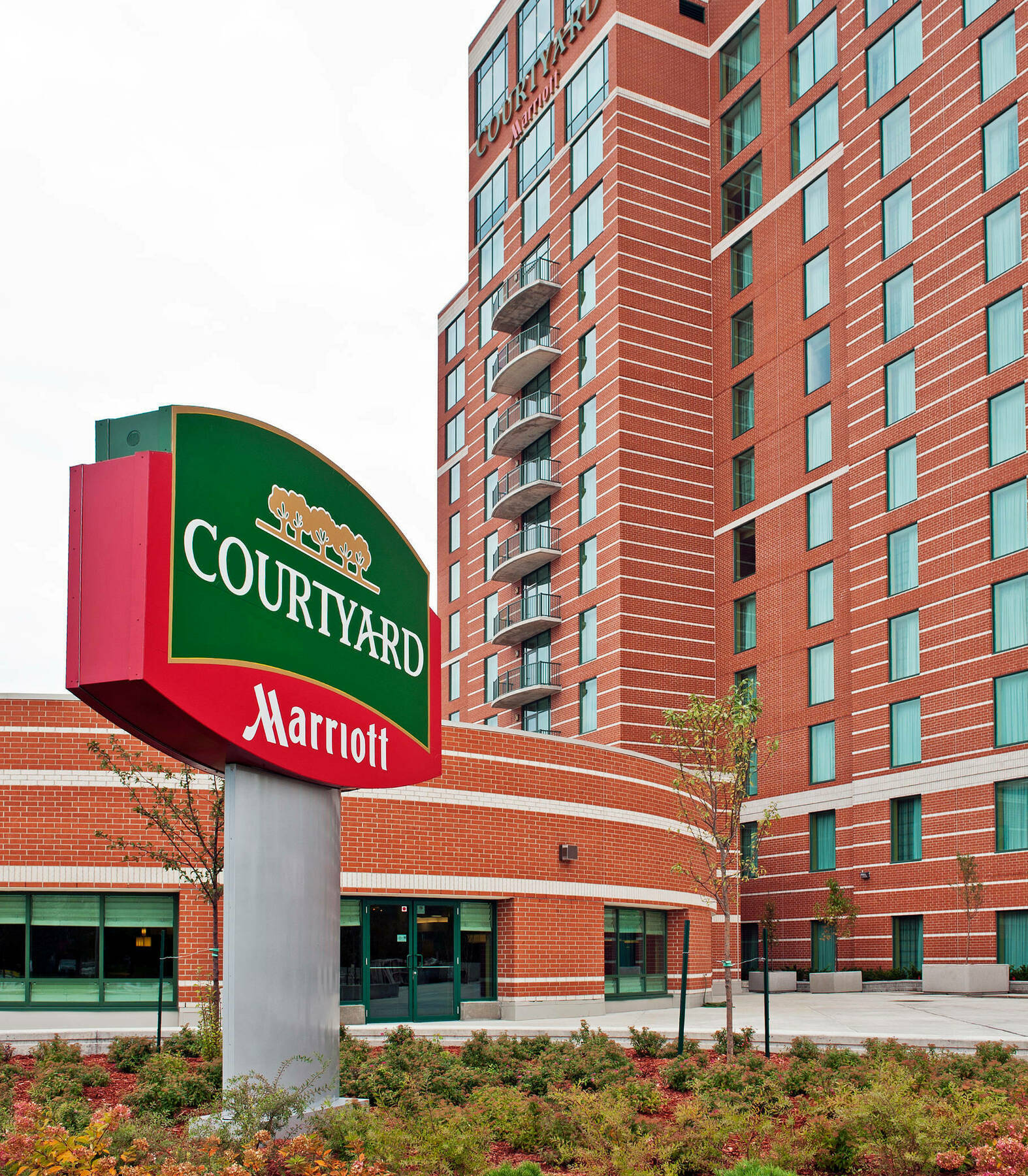 Hotel Courtyard By Marriott Ottawa East Extérieur photo